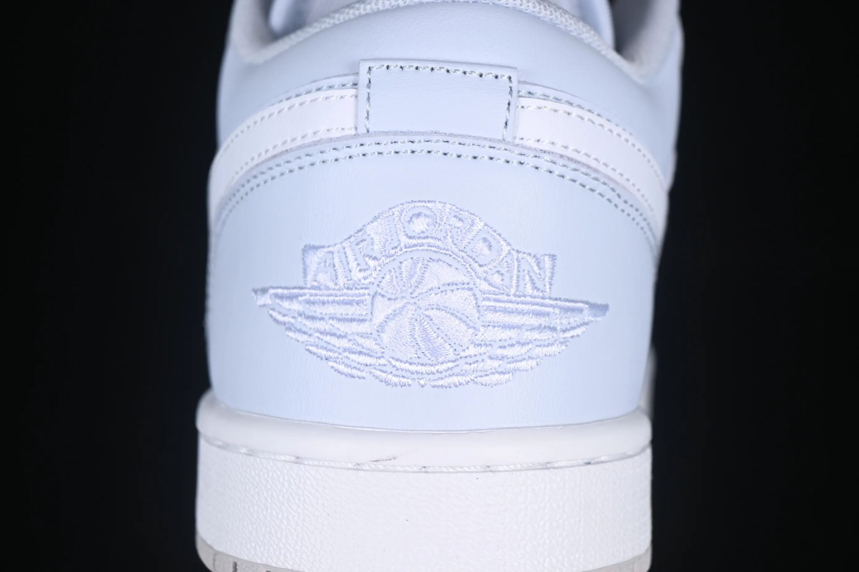All categories Air Jordan Jordan series basketball shoes Air Jordan 1 Low Air Jordan 1 Low AJ1 Joe 1 light blue low-top cultural and casual sneakers FV8486-400